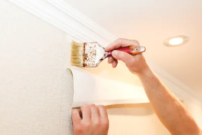 Pose de papier peint à Gratentour — revêtements muraux et toiles de verre